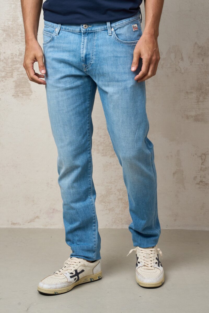 Parrion 1334 Women's Penelope High-Waisted Jeans - Stylish & Comfortable Denim - Image 3